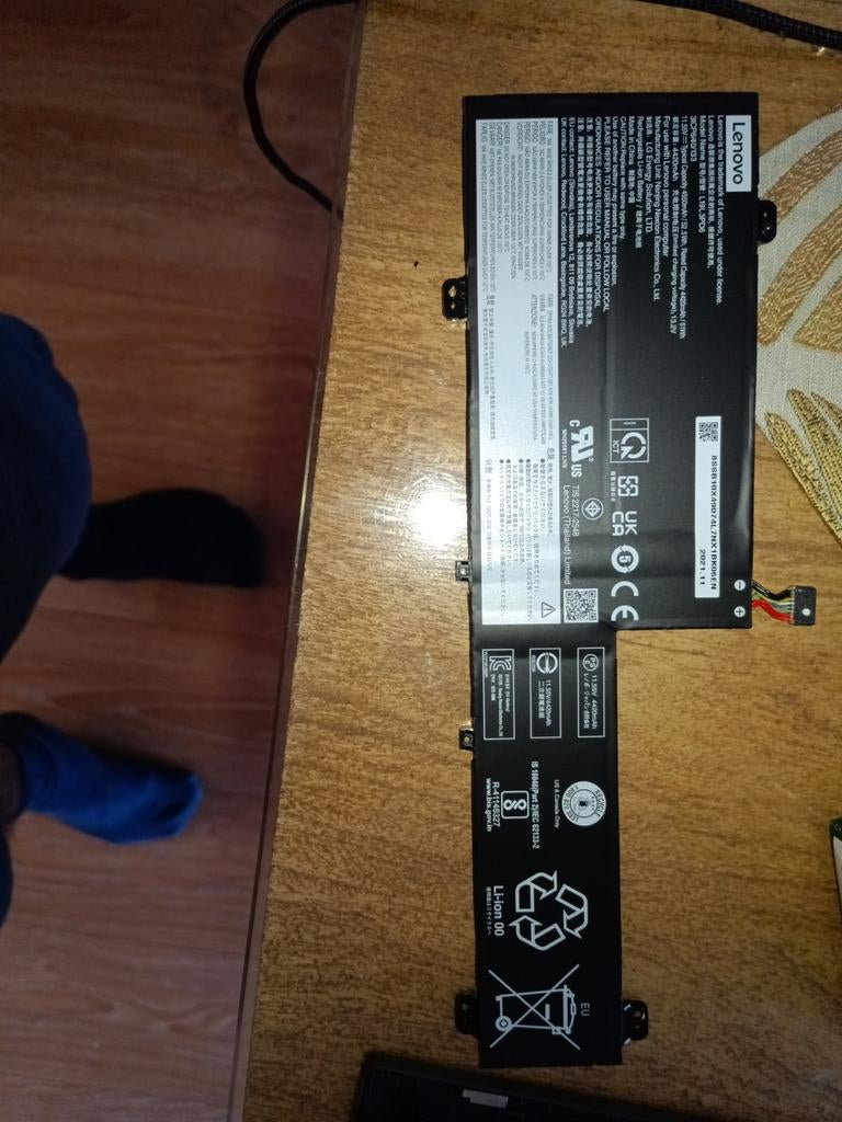 Lenovo Laptop Accu - L19L3PD6, Computers en Software, Accu's en Batterijen, Ophalen of Verzenden, Zo goed als nieuw, Lenovo
