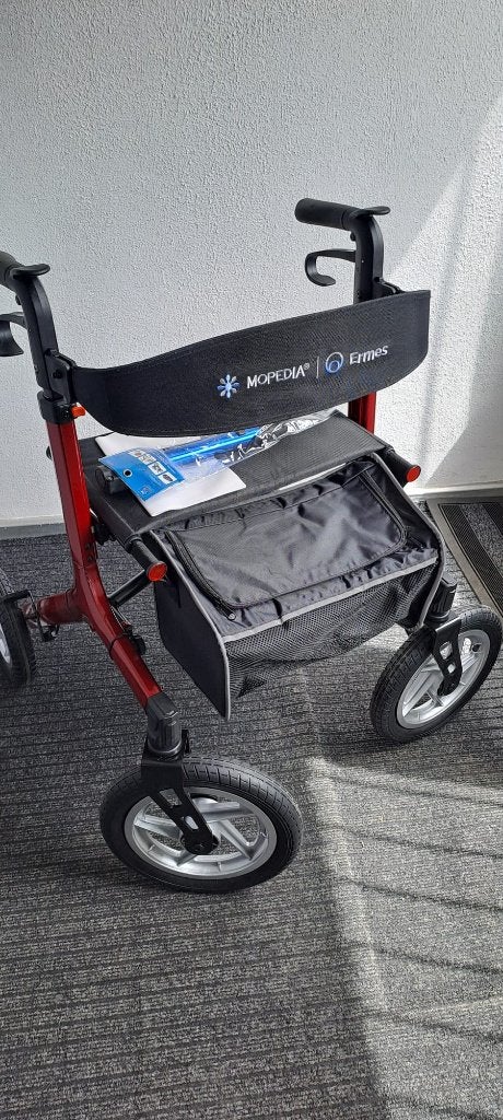 Moretti opvouwbare rollator rood - 4 luchtbanden, Ophalen, Opvouwbaar, Nieuw