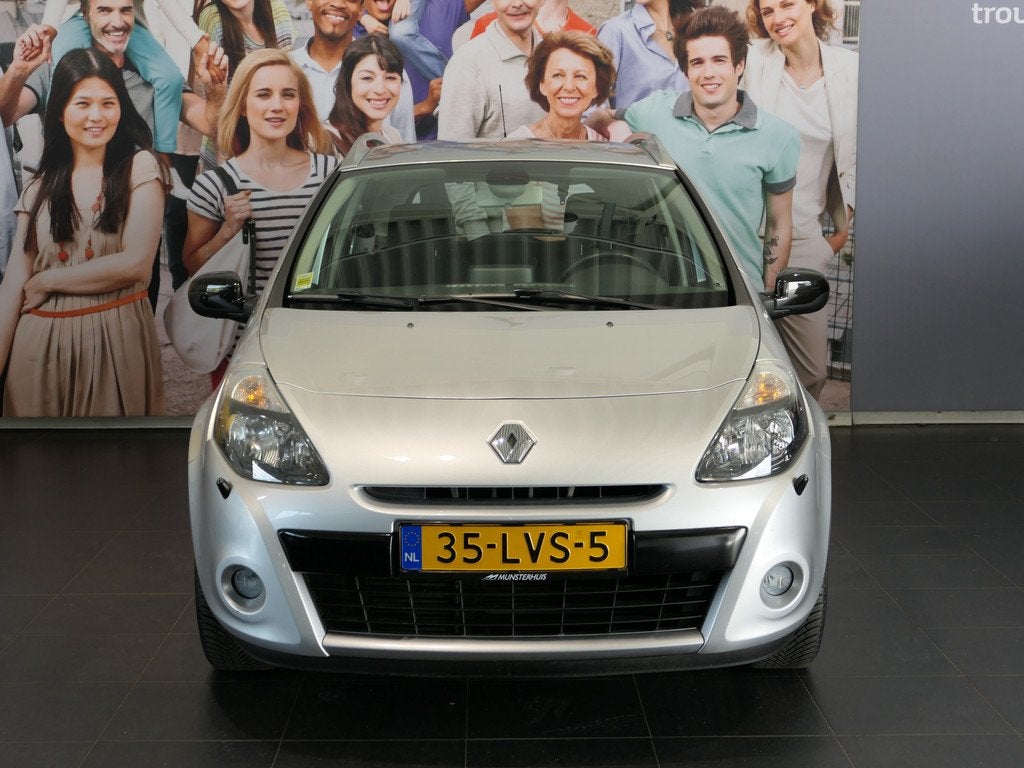 Renault Clio Estate 1.2 TCE 20th Anniversary - MEENEEMPRIJS!, Voorwielaandrijving, Euro 5, Gebruikt, Zwart
