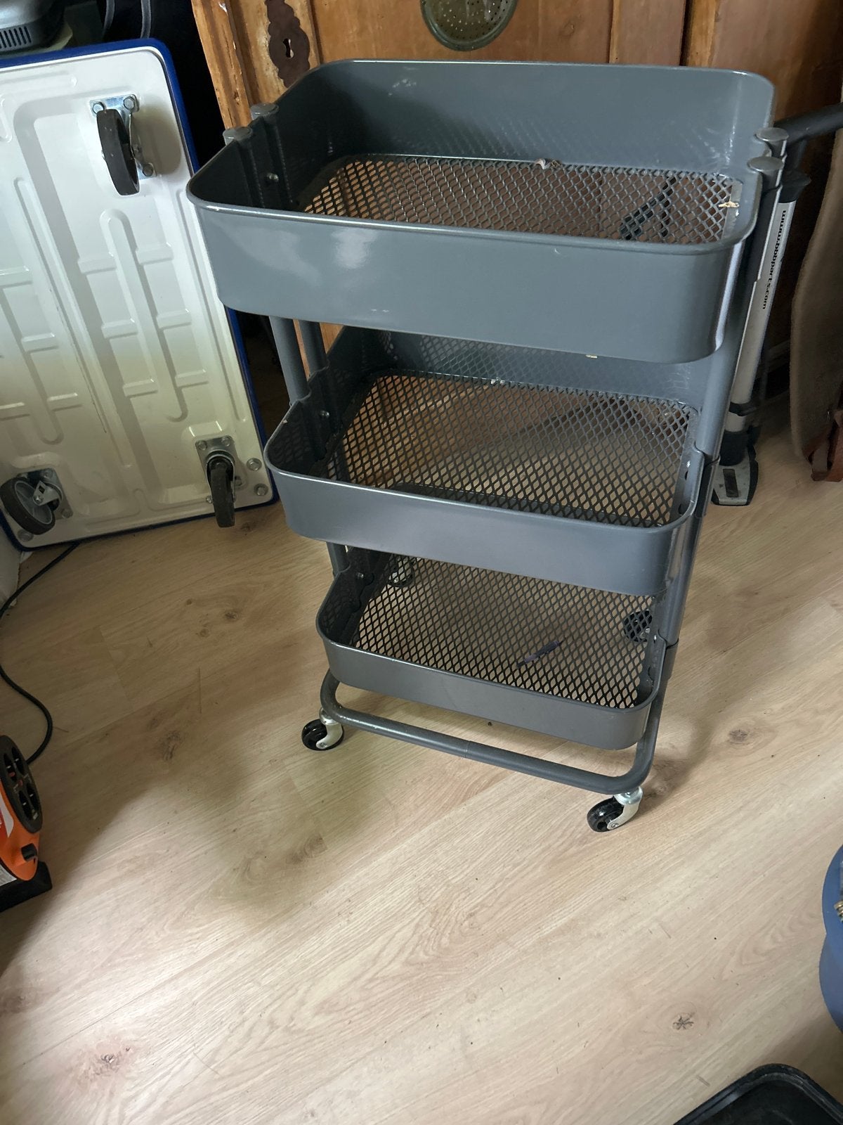 Grijze metalen trolley met 3 etages op wielen, Ophalen of Verzenden, Gebruikt