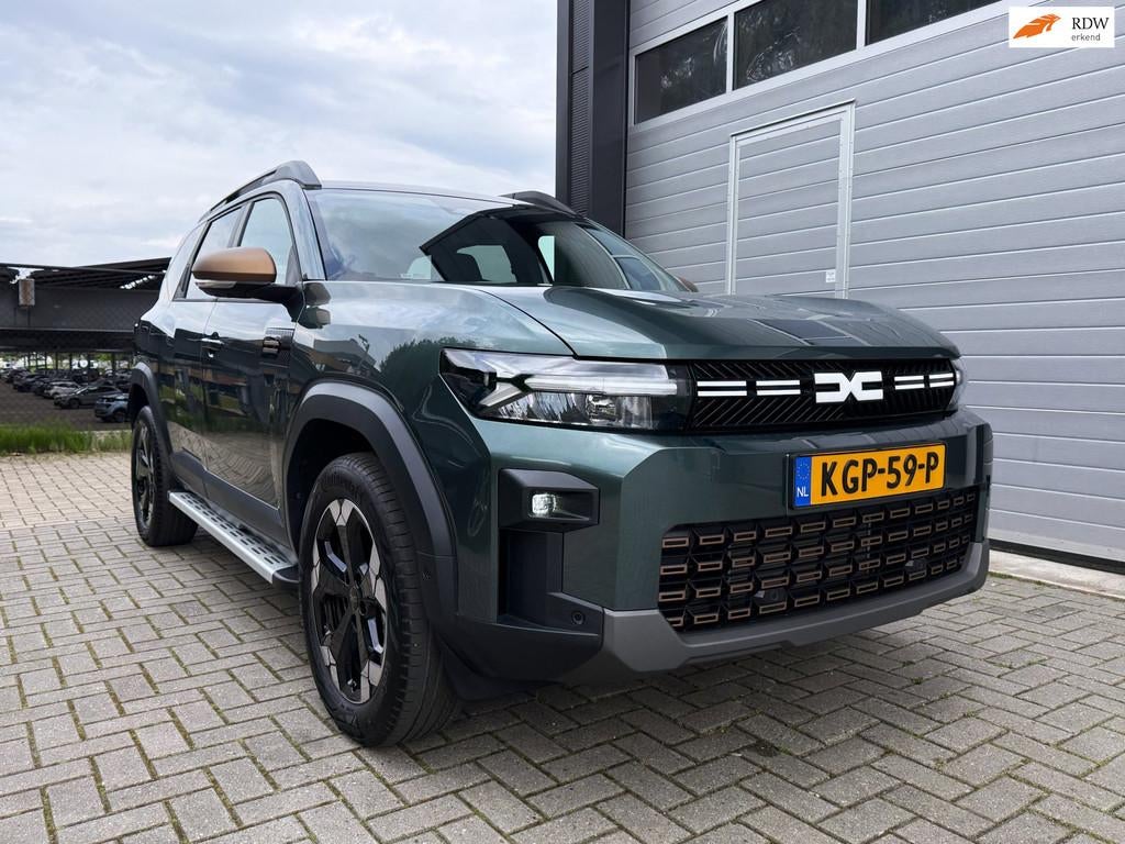 Dacia Bigster 1.8 Hybrid 155 Extreme - Schuif-/Kanteldak - A, Auto's, Dacia, 745 kg, Euro 6, Alcantara, Bedrijf