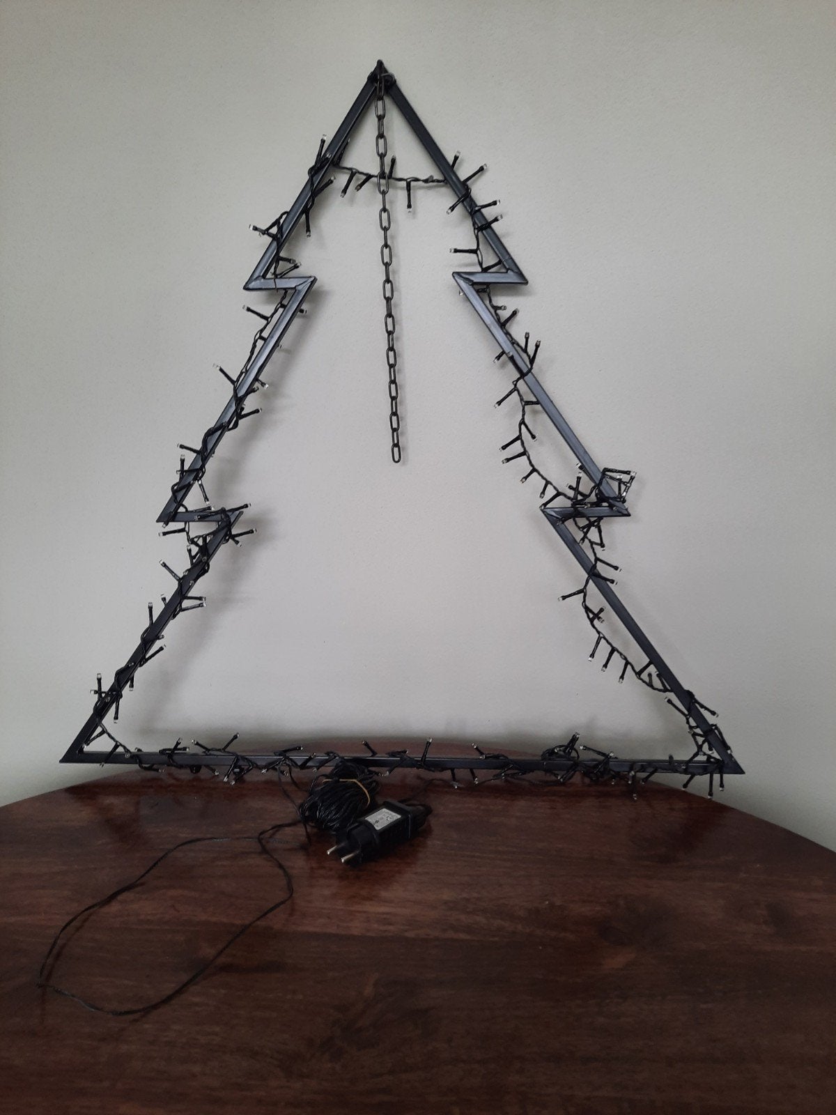 metalen kerstboom met verlichting., Ophalen