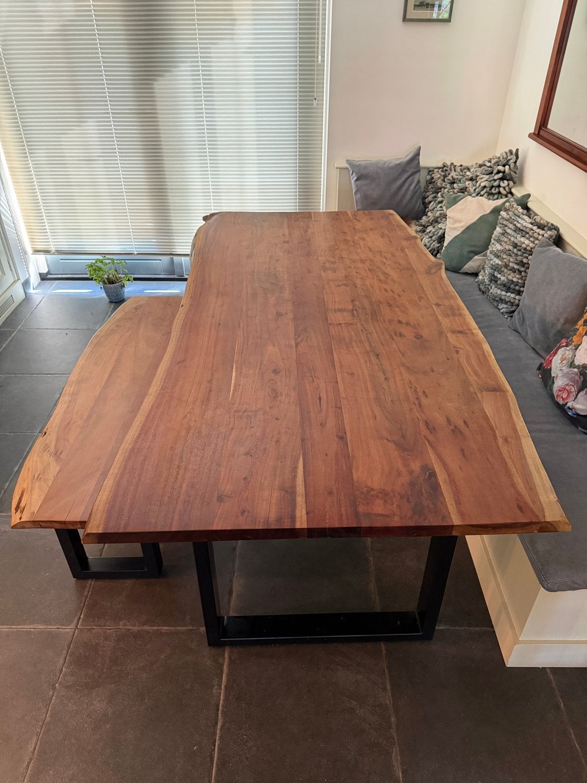 Boomstamtafel met bankje van massief hout, Huis en Inrichting, Tafels | Eettafels, Ophalen, Eikenhout, 50 tot 100 cm, 150 tot 200 cm