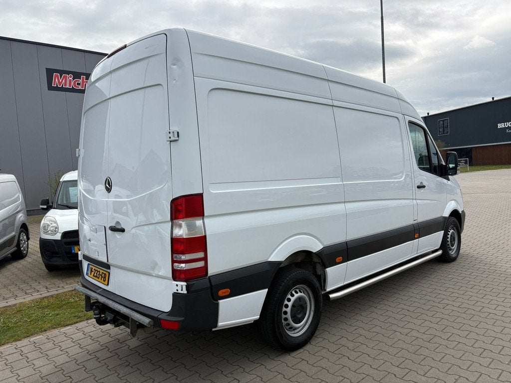 Mercedes-Benz Sprinter 414 2.2 CDI L2 H2 Airco Trekhaak, Auto's, Gebruikt, Wit, Bedrijf, 2 stoelen