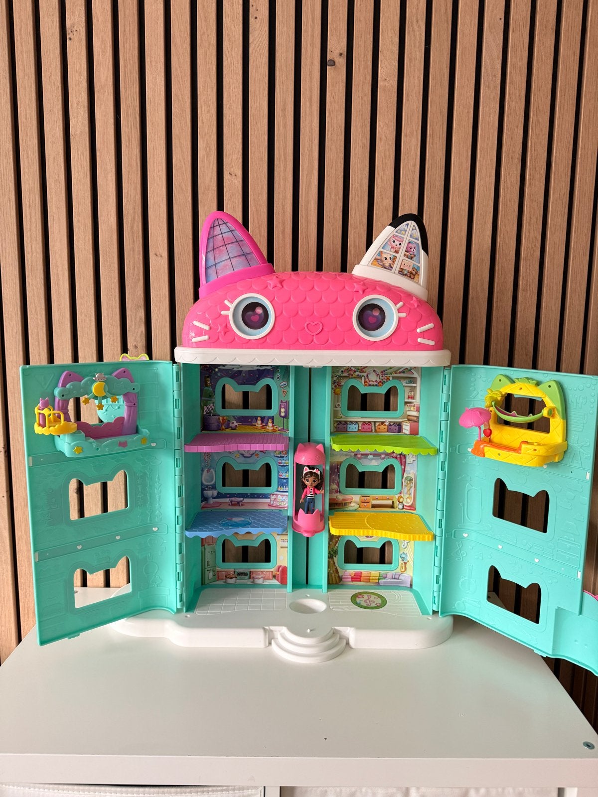 Z.G.A.N. Gabby's Poppenhuis met accessoires, Ophalen, Zo goed als nieuw, Overige typen