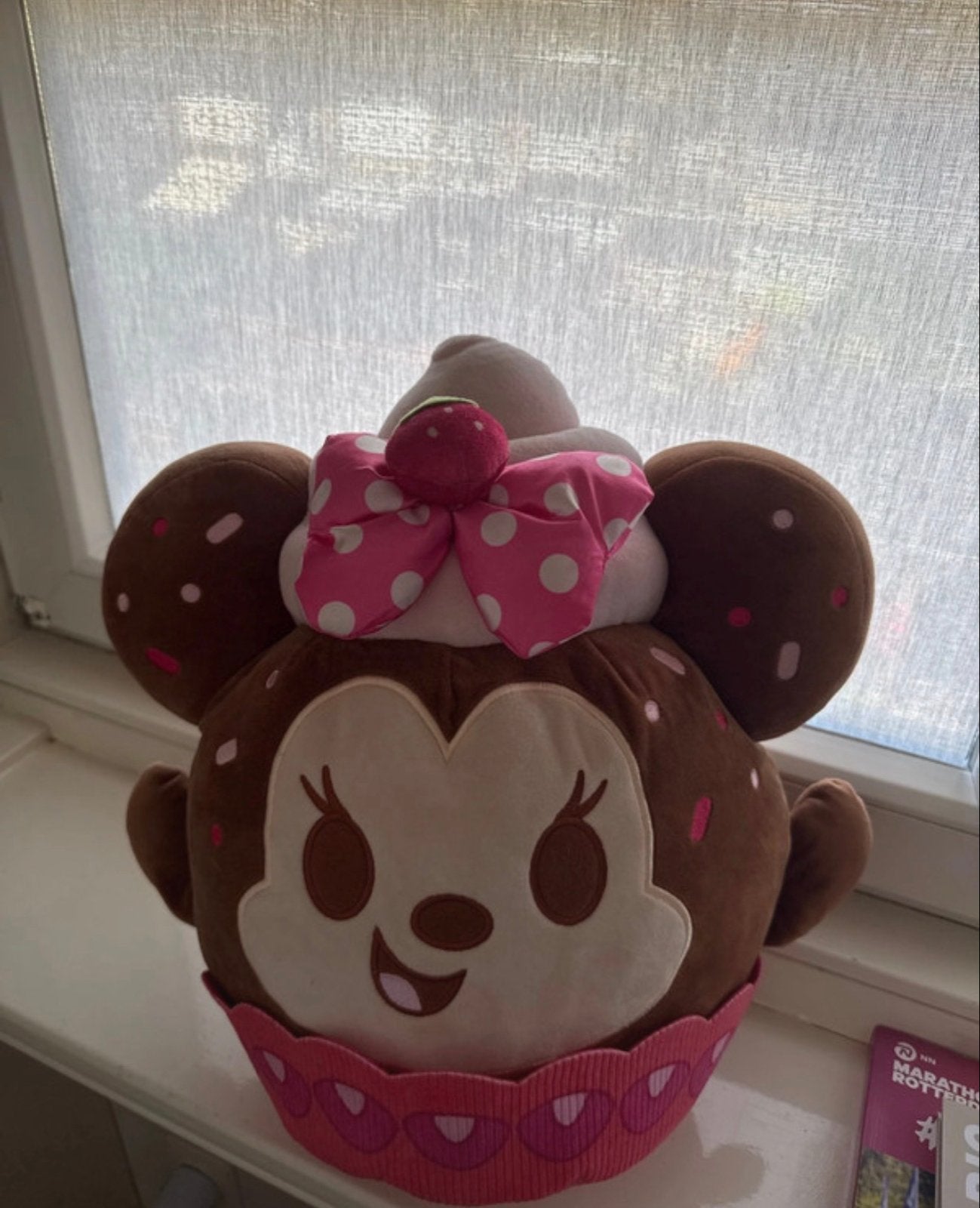 Disneyland Parijs Minnie Mouse Cupcake Knuffel, Muis, Disney, Ophalen of Verzenden, Zo goed als nieuw