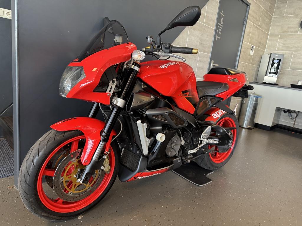 Aprilia Sport RSV 1000 Tuono (bj 2006), Motoren, Motoren | Aprilia, Via Galileo Galilei 1
30033   Noale, IT, Aprilia, Bedrijf