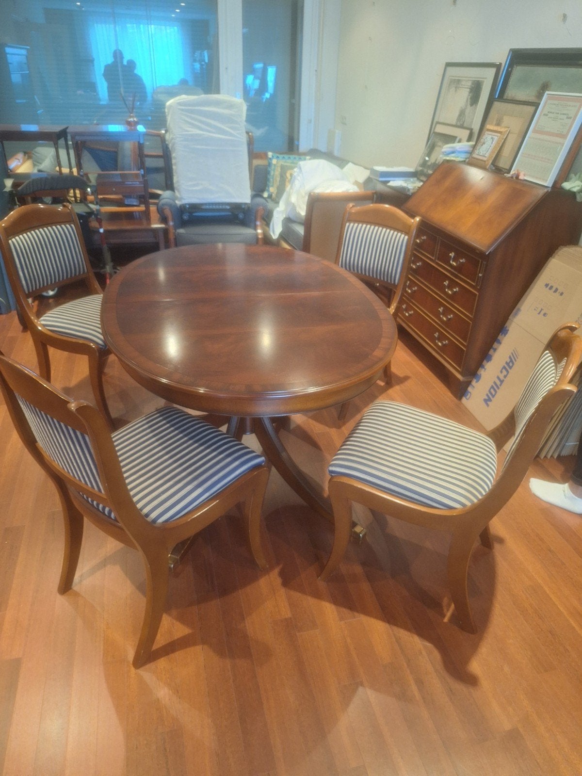 eettafel, Ophalen, Gebruikt, 4 tot 6 stoelen