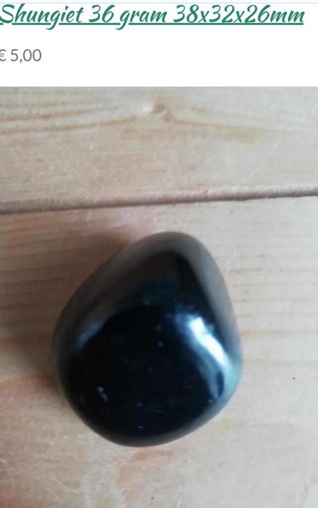 Shungiet 36 gram 38x32x26mm, Verzamelen, Mineralen en Fossielen, Ophalen of Verzenden, Mineraal