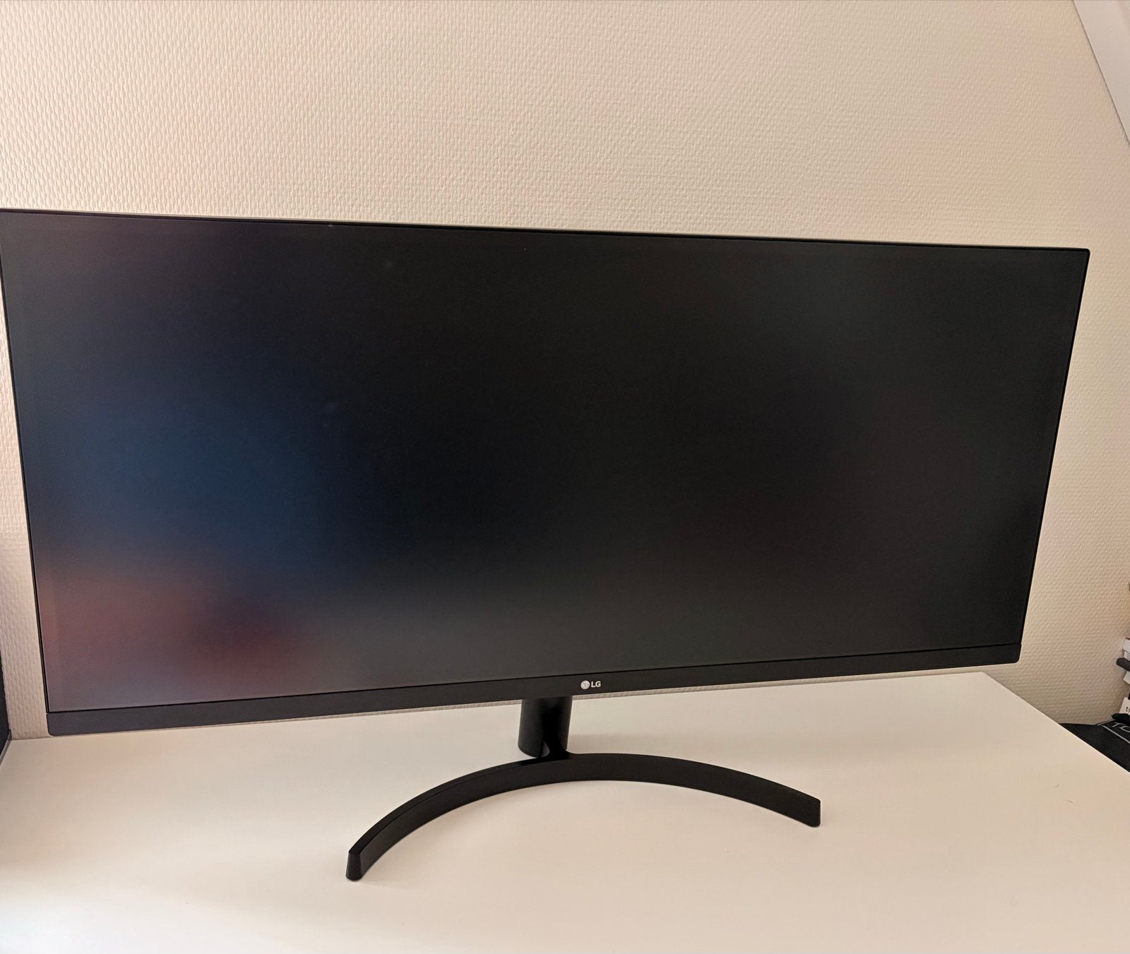 LG 34WL500-B Ultrawide Monitor - Zo goed als nieuw, HDMI, Full HD, Zo goed als nieuw, 61 t/m 100 Hz