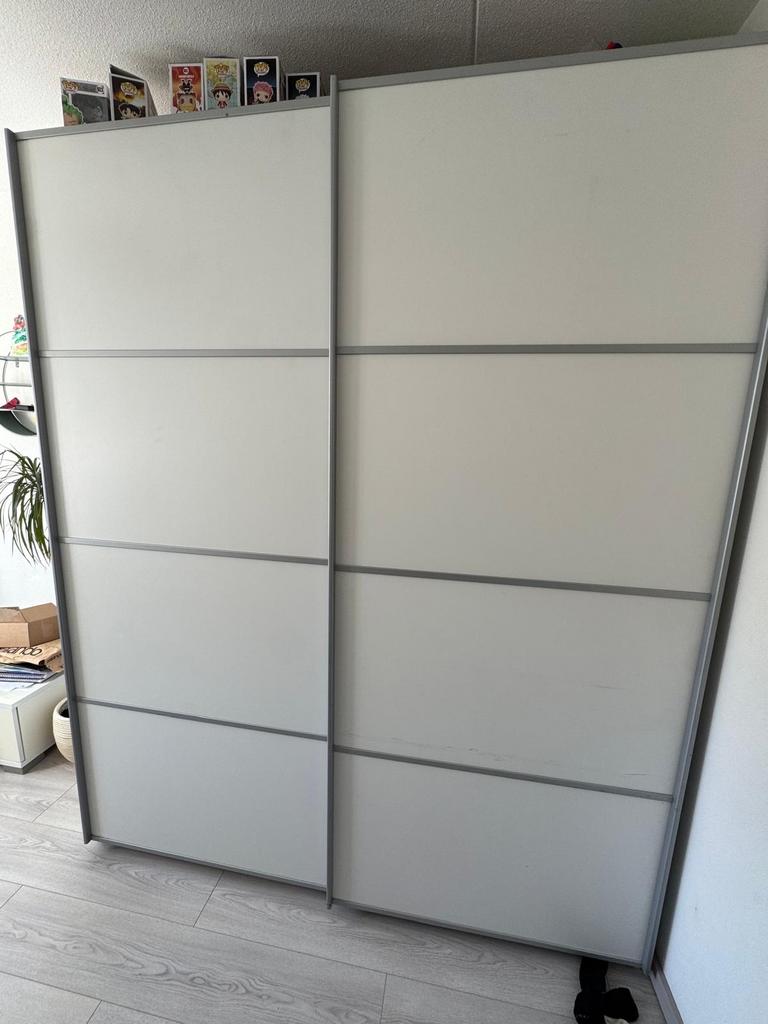Kledingkast, Huis en Inrichting, Ophalen, Met plank(en), Gebruikt, 100 tot 150 cm