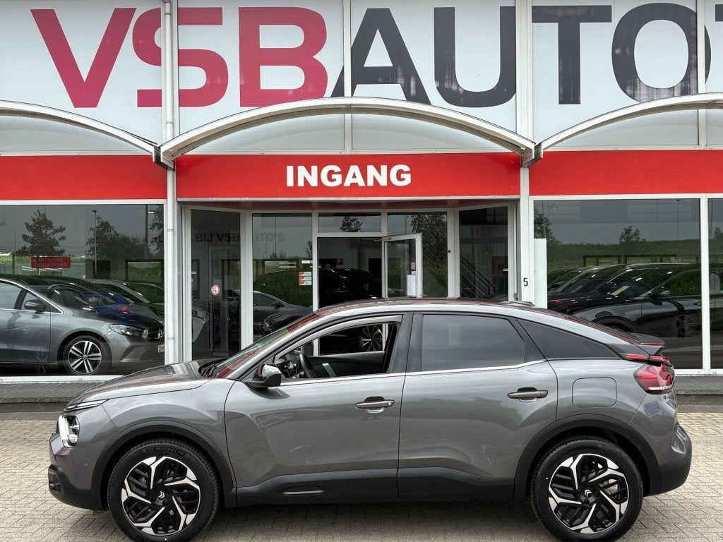 Citroen C4 1.2 PURETECH SHINE 130PK AUT. LED LEER NAVI CAMER, Auto's, Automaat, Gebruikt, Huisgarantie, 1199 cc
