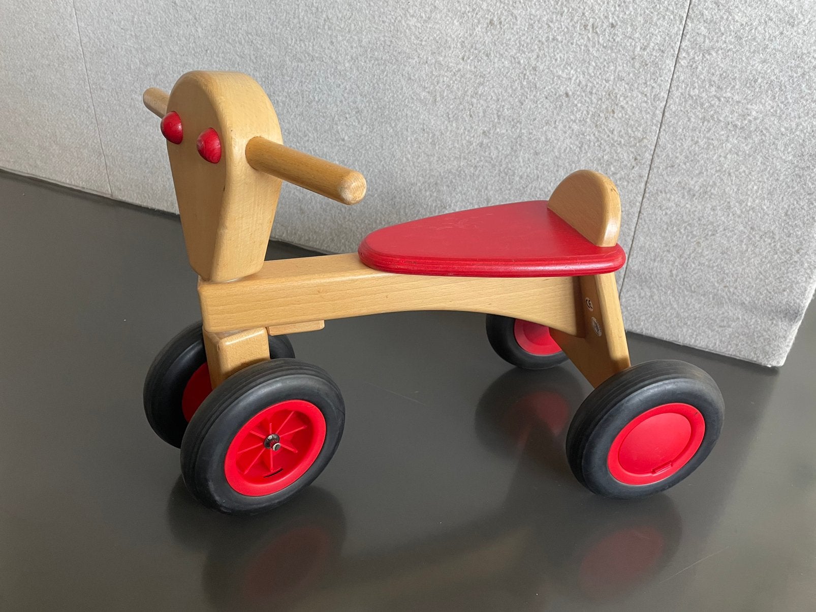 Houten driewieler - loopfiets, Ophalen, Gebruikt