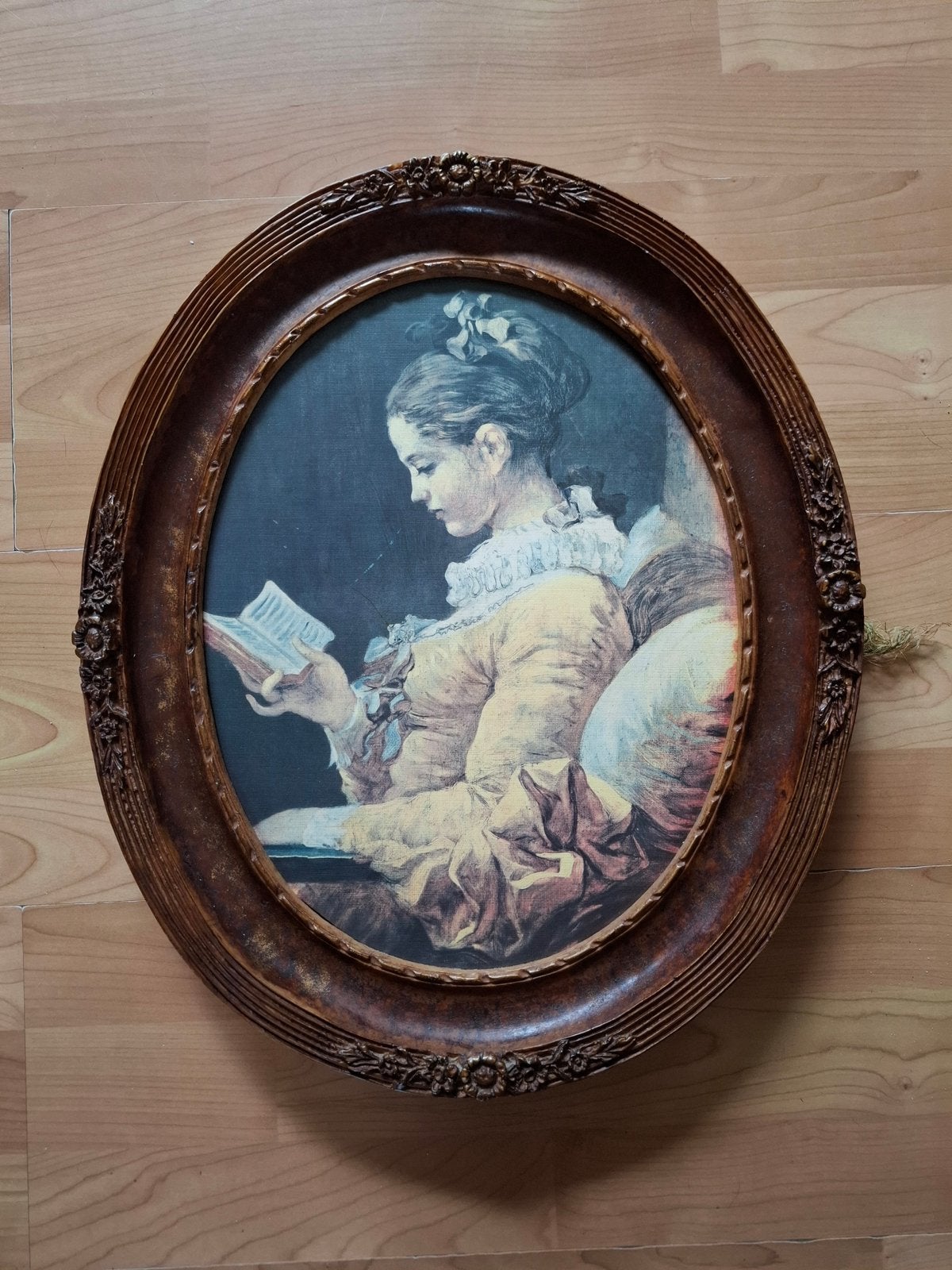 Vintage Ovale Wanddecoratie –‘Lezend Meisje’, Ophalen