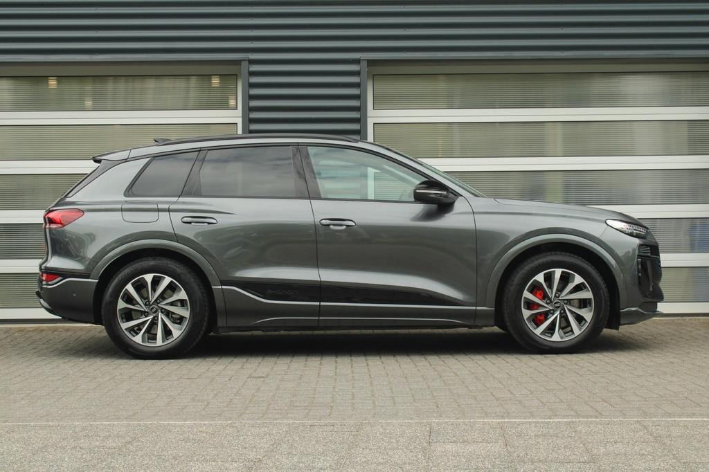 Audi Q6 e-tron 388pk Advanced Edition 100 kWh | 360 Graden C, Auto's, Audi, Automaat, 12 maanden, Gebruikt, Parkeerassistent