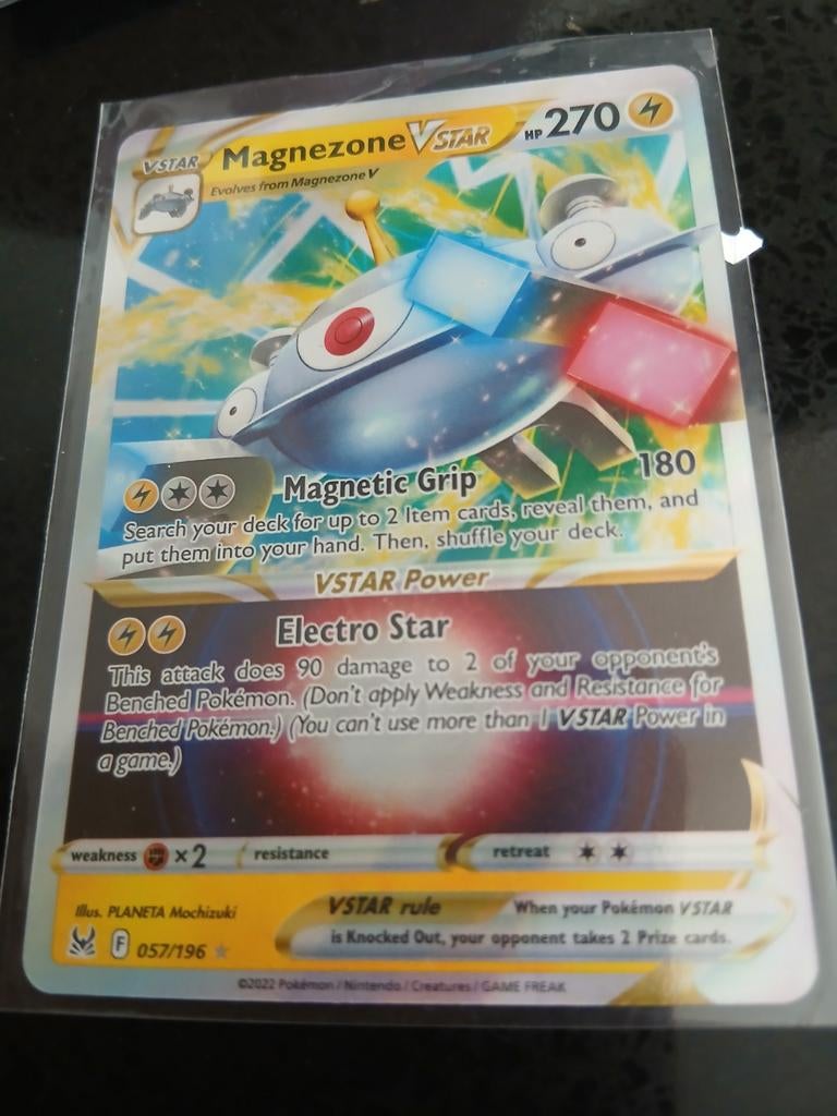 Pokemonkaart Magnezone 057/196, Ophalen, Zo goed als nieuw