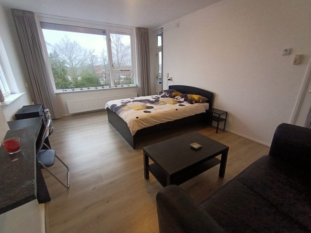 KAMERS TE HUUR IN ALMELO / ROOMS FOR RENT IN ALMELO, 50 m² of meer, Enschede
