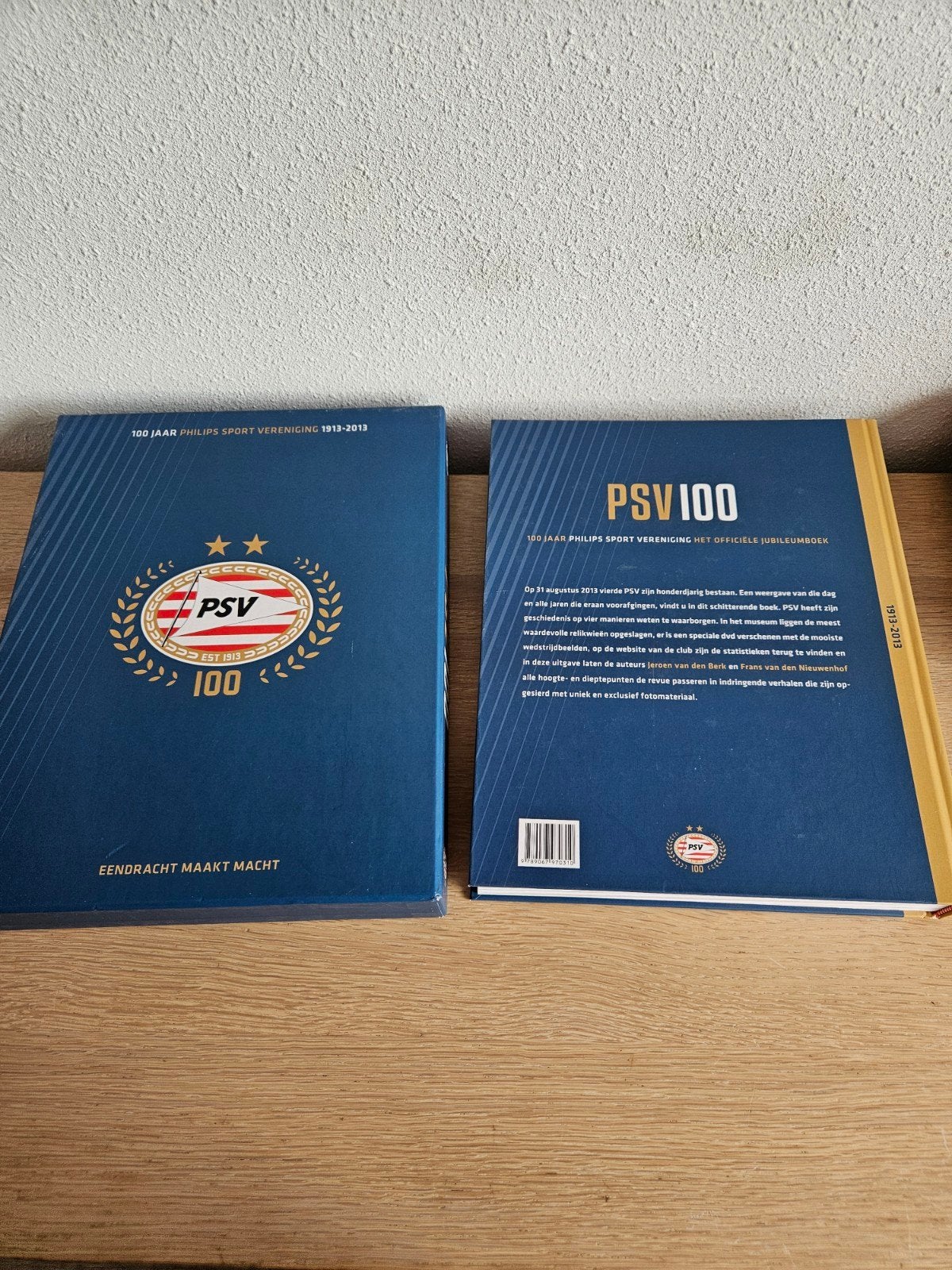 Officieel jubileumboek boek 100 jaar PSV, Ophalen of Verzenden, Zo goed als nieuw, Overige typen