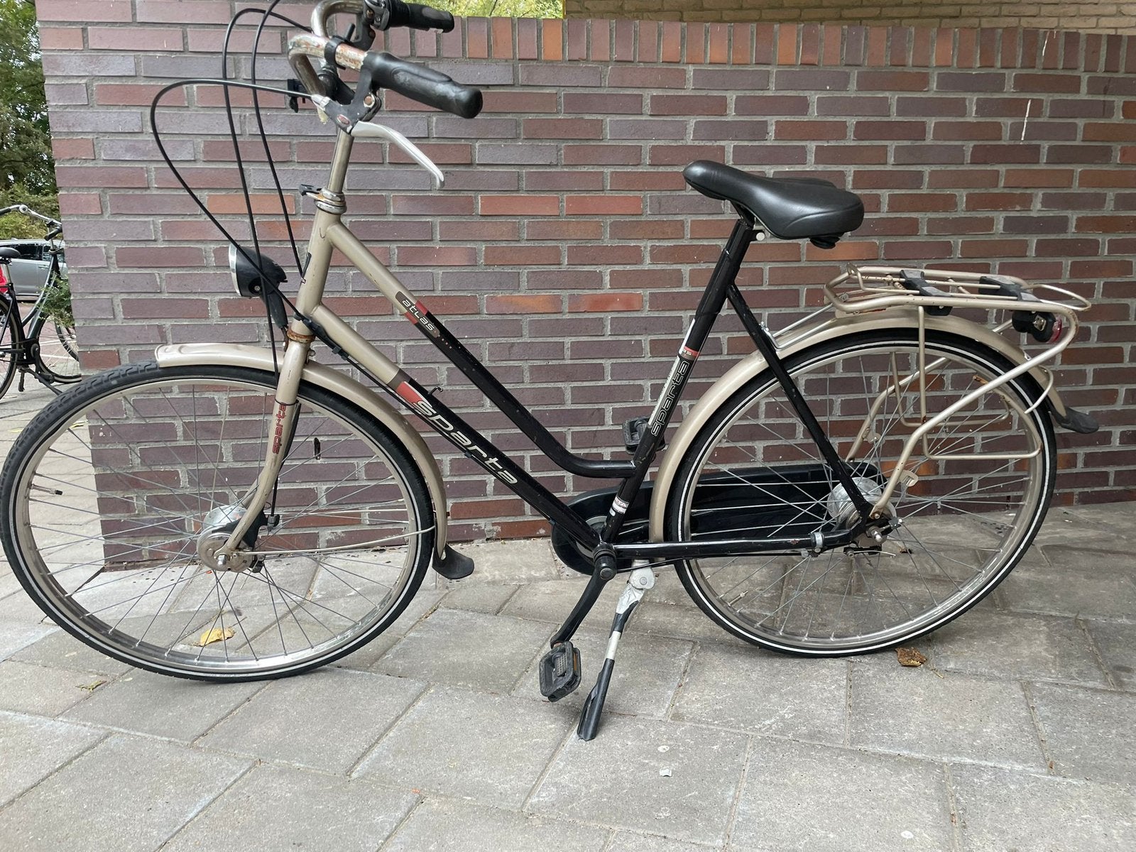 SPARTA DAMESFIETS 28 INCH // ALL BIKES €80, Ophalen, Gebruikt, Sparta, Versnellingen