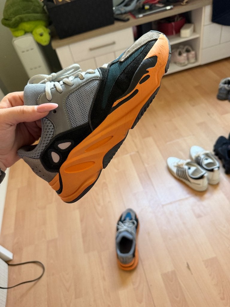 Yeezy, Overige kleuren, Ophalen of Verzenden, Adidas, Sneakers of Gympen