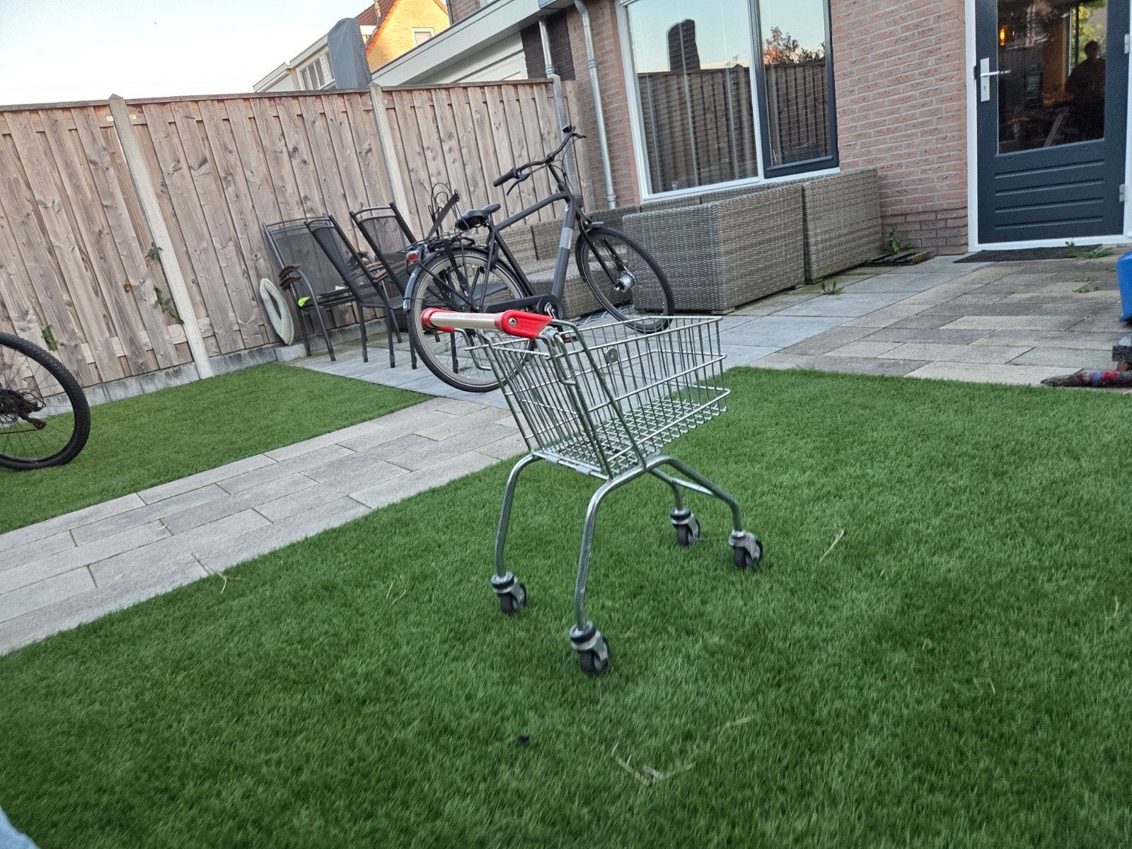 winkelkarretje SPAR, Ophalen, Zo goed als nieuw