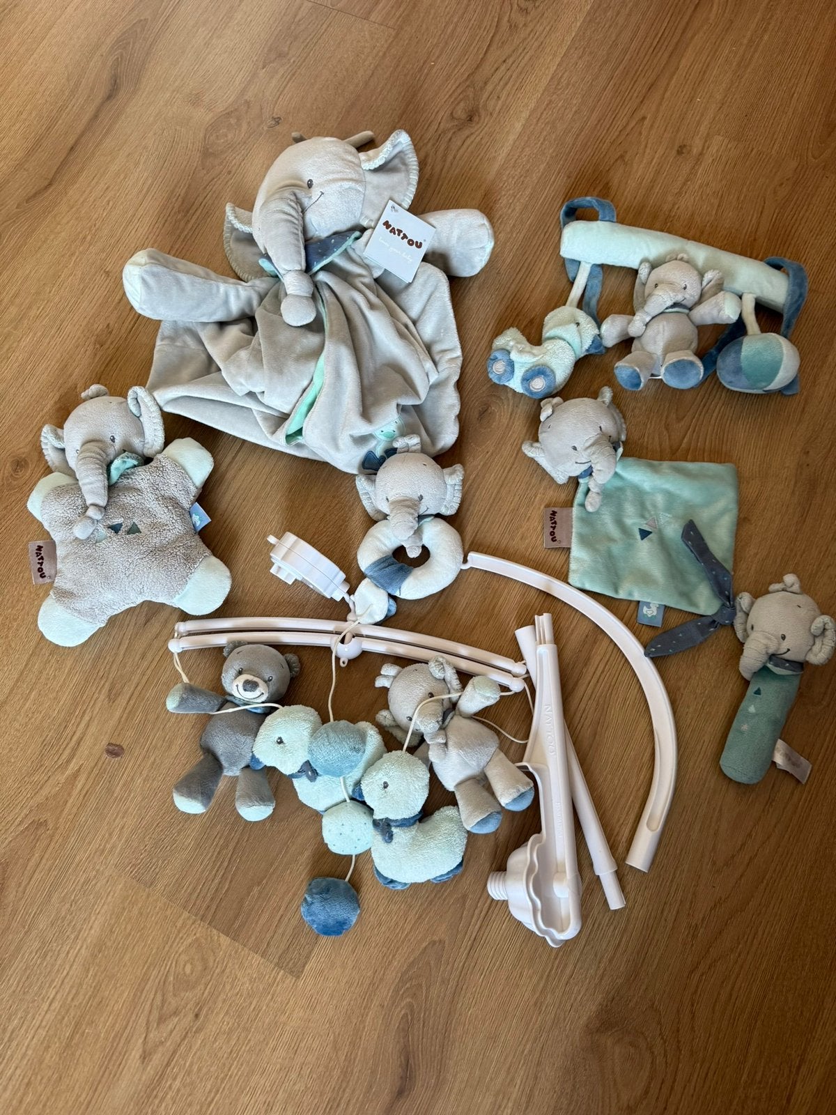 Nattou boxmobiel, babygym, rammelaar enz., Ophalen, Zo goed als nieuw