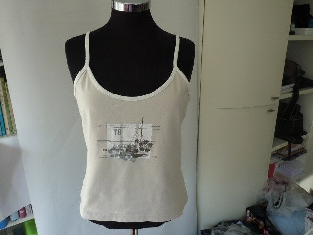 Beige open top hemdje met opdruk Terre bleue 42, Terre bleue, Beige, Maat 42/44 (L), Ophalen of Verzenden