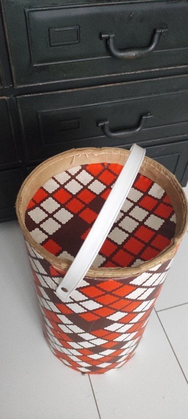 Vintage kartonnen ton bruin oranje wit, Minder dan 50 cm, Ophalen of Verzenden, Minder dan 40 cm, 35 tot 50 cm