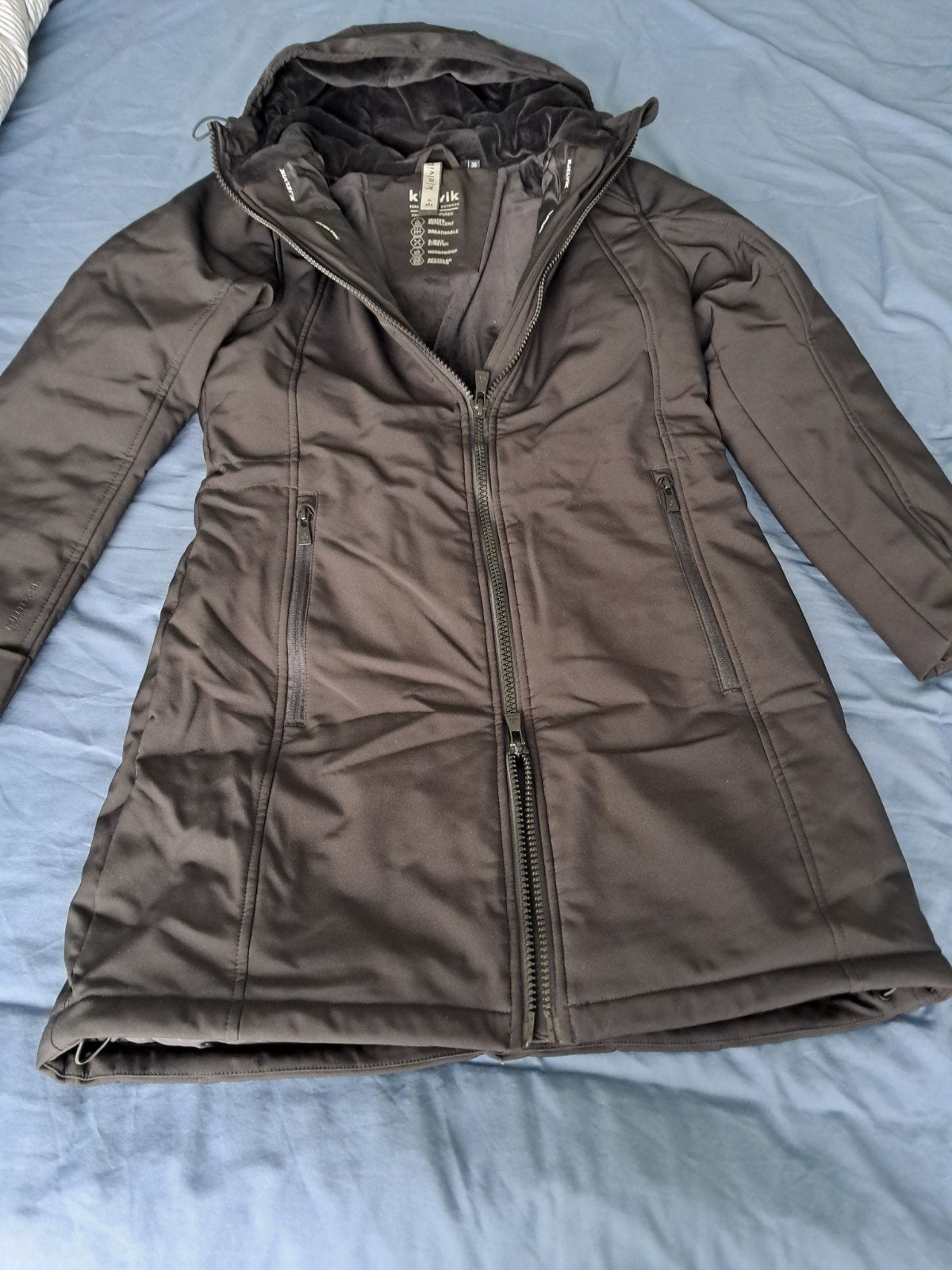 Kjelvik Outdoor Softshell Jas Dames Zwart Maat 36 (S), Kleding | Dames, Jassen | Winter, Zwart, Ophalen of Verzenden, Zo goed als nieuw
