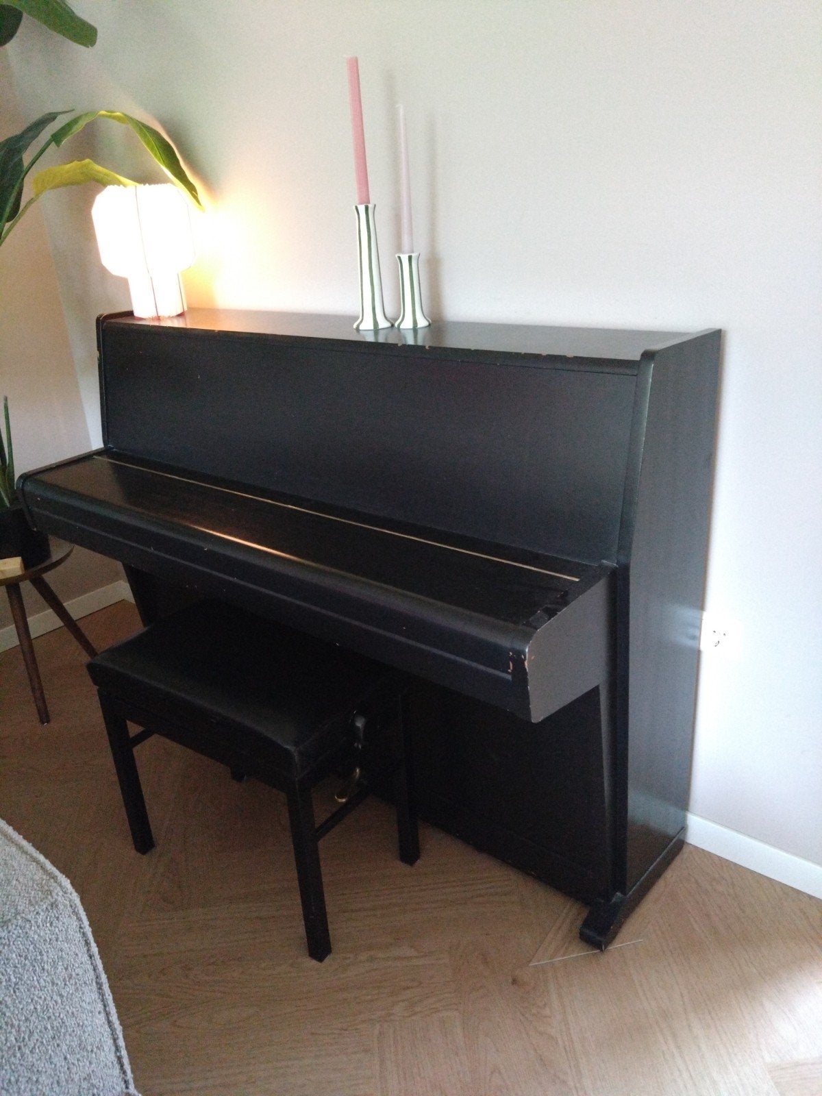 August Förster piano met verstelbare kruk