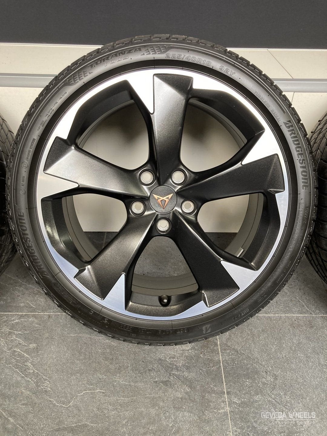 18” originele Seat Cupra Leon velgen + banden 5x112 5FA60102, Auto-onderdelen, Banden en Velgen, 18 inch, Gebruikt, -, -