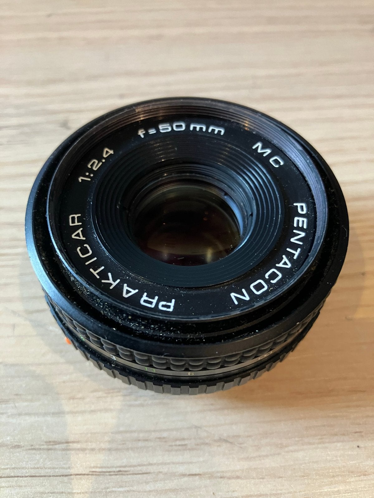 Pentacon Prakticar PB - 50mm 1:2.4 MC lens in goede staat, Audio, Tv en Foto, Fotografie | Lenzen en Objectieven, Overige merken