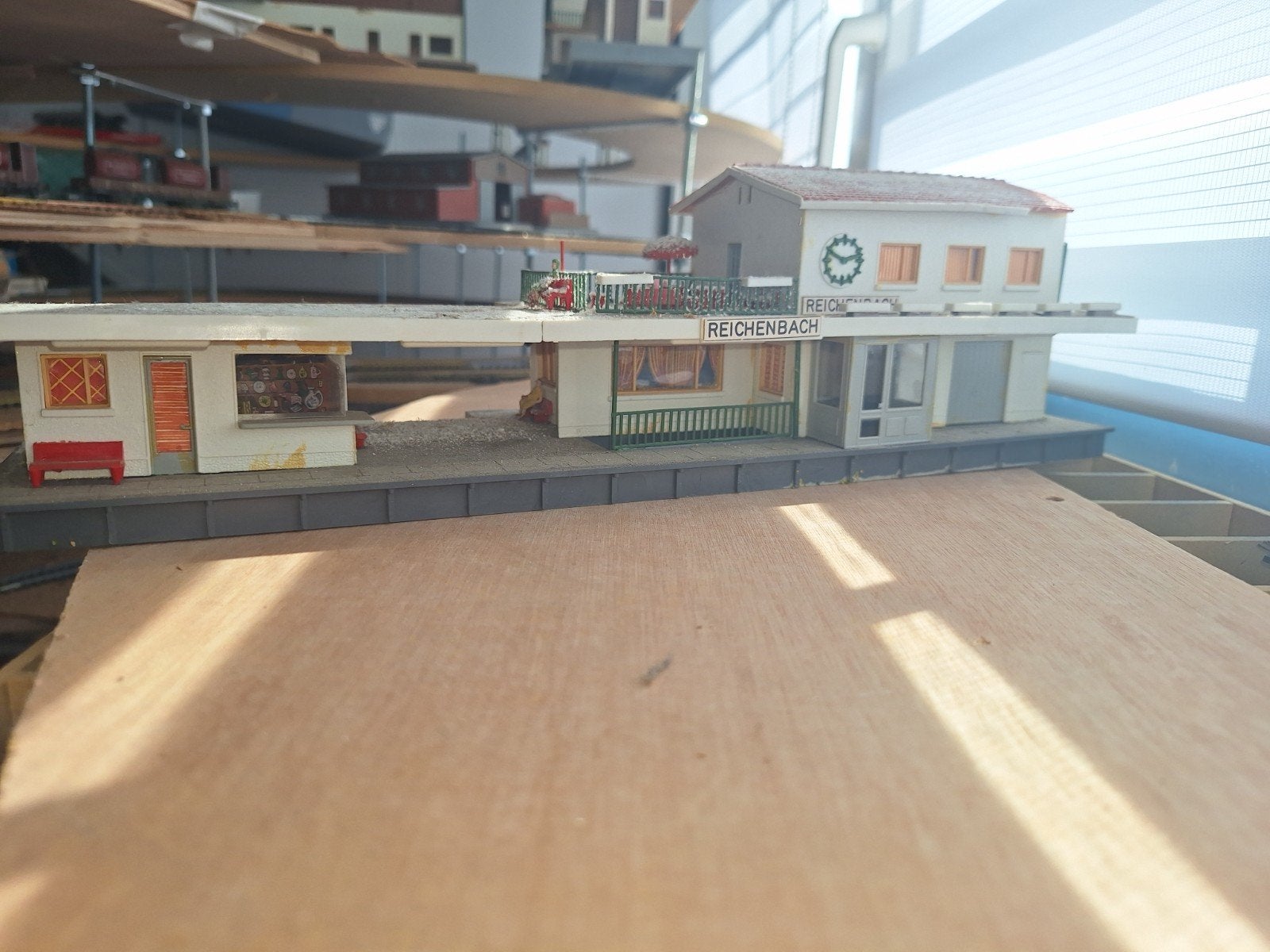 Mooie grote stations voor HO spoorbaan, Ophalen of Verzenden, Gebruikt, Brug, Tunnel of Gebouw