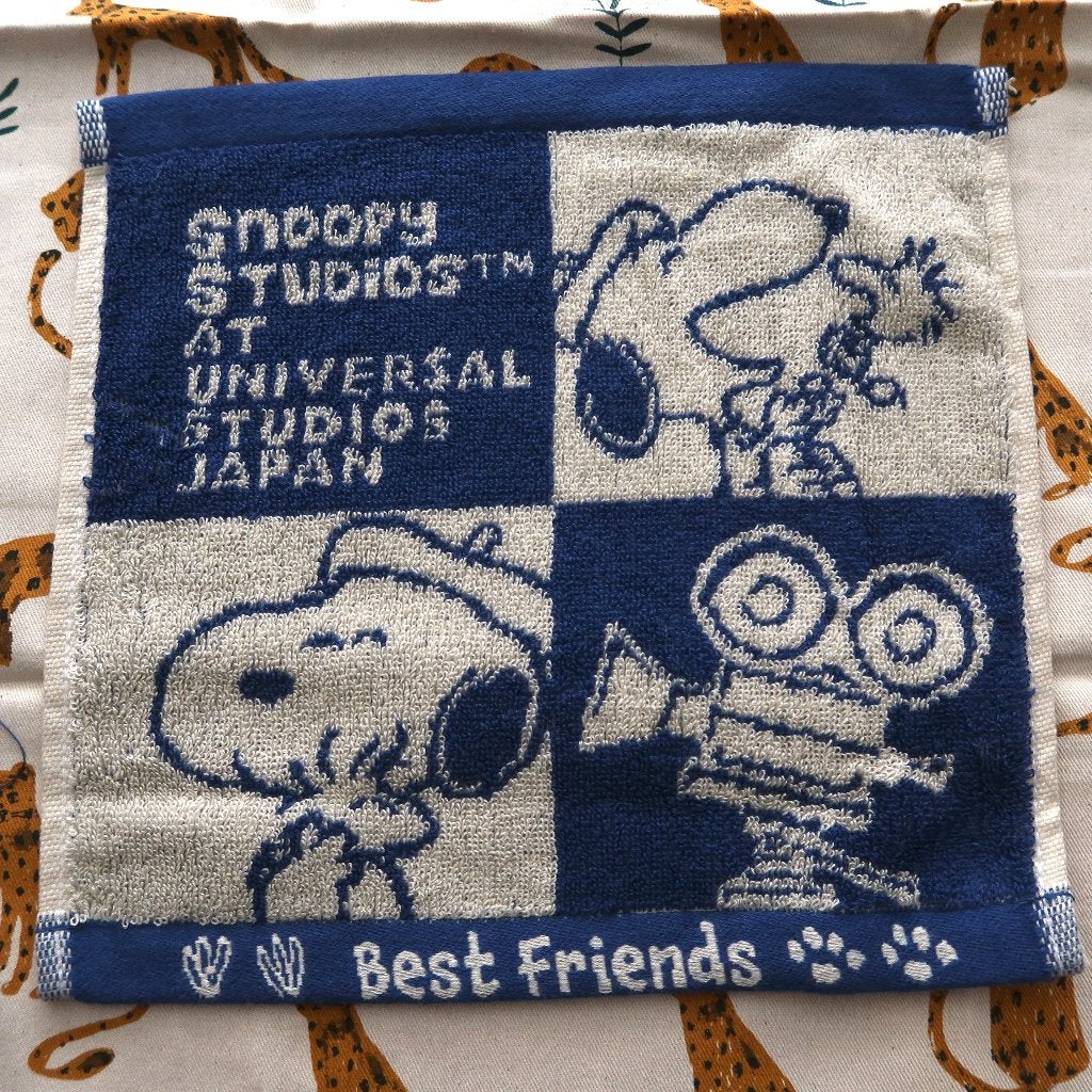 Snoopy Peanuts Strips Handdoekje van Universal Studios Japan, Verzamelen, Verzenden, Snoopy, Nieuw, Beeldje of Figuurtje