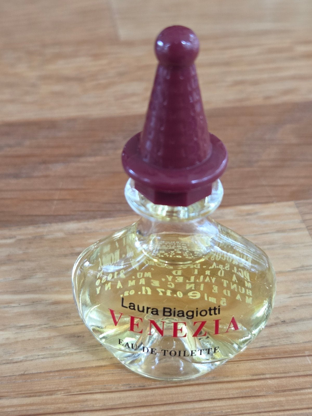 Vintage Laura Biagiotti Venezia parfumminiatuur, vol, Ophalen of Verzenden, Zo goed als nieuw, Miniatuur, Gevuld