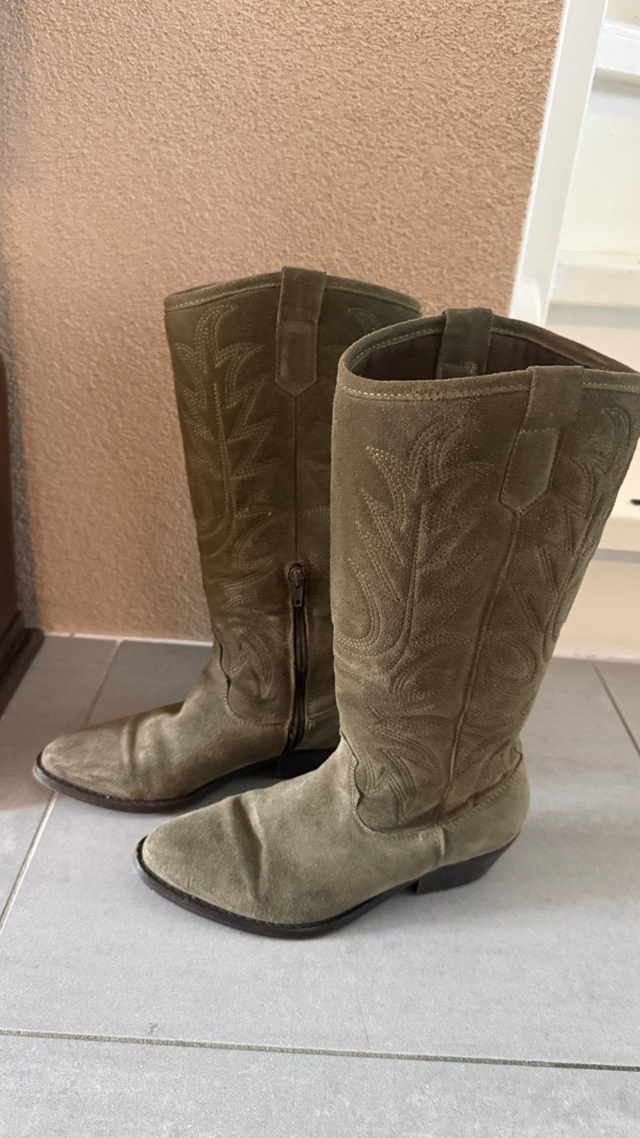 Cowboylaarzen groen suede Bullboxer maat 36, Kleding | Dames, Schoenen, Hoge laarzen, Ophalen of Verzenden, Zo goed als nieuw