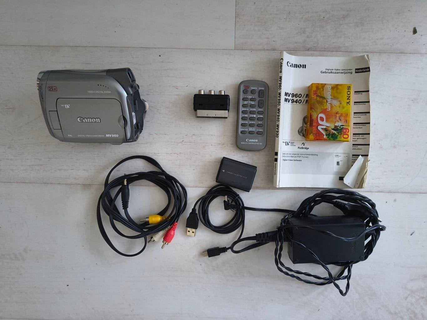 Canon MV950 Mini DV digitale videocamera met accessoires, Mini dv, Gebruikt, Canon, 20x of meer