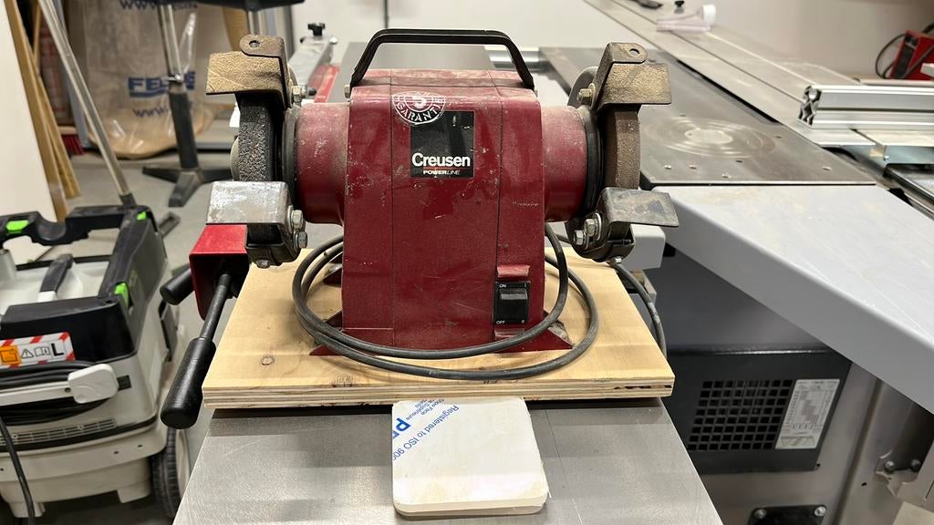 Creusen slijpmachine, Doe-het-zelf en Verbouw, Ophalen of Verzenden, Gebruikt, Minder dan 700 watt, Werkbankslijpmachine