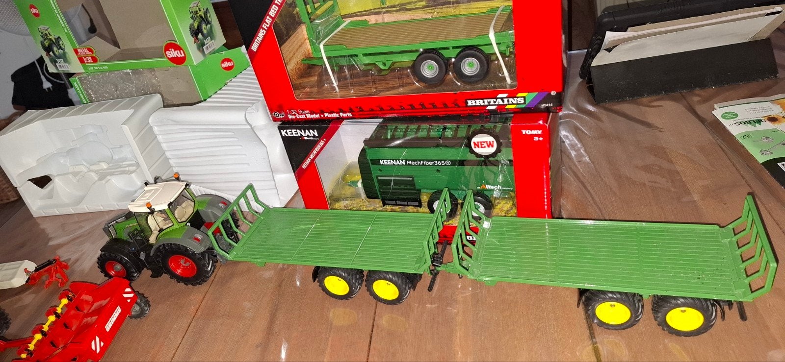 balenwagens 4x siku ook met balen 1x britains, Hobby en Vrije tijd, Ophalen of Verzenden, Tractor of Landbouw, Britains