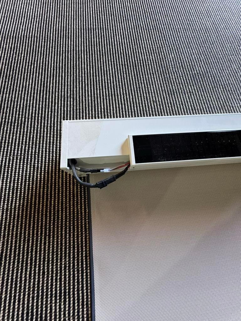 screen zonnecel Somfy – 90x186 – geen stroom nodig, Doe-het-zelf en Verbouw, Rolluiken, Ophalen, Minder dan 100 cm, Wit, Zo goed als nieuw