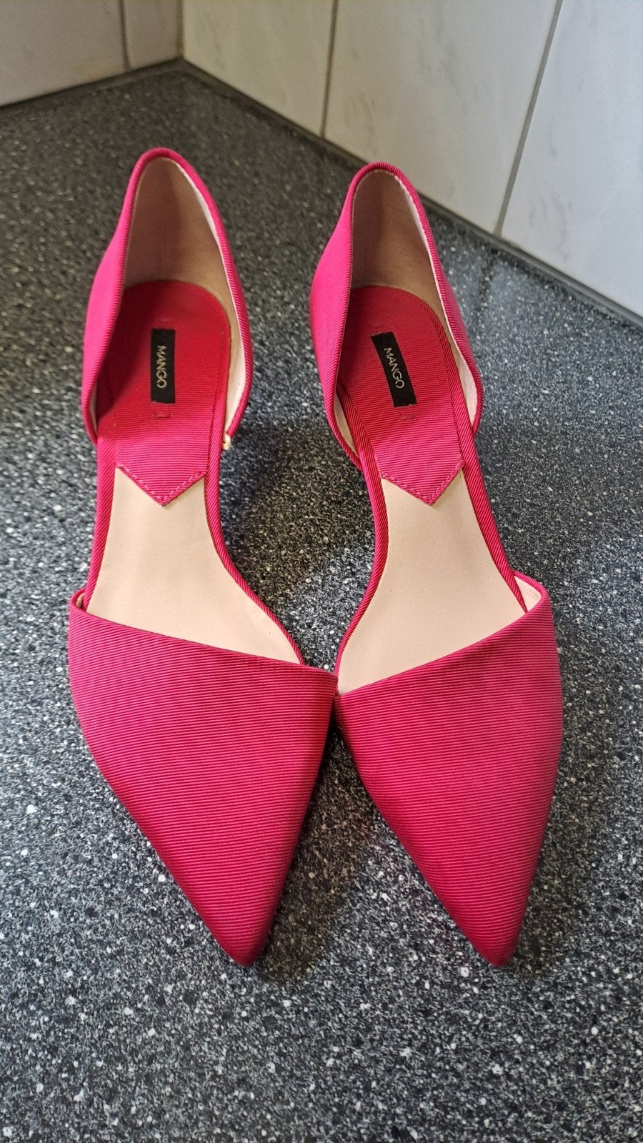 Mango pumps maat 39 fel roze, Mango, Ophalen of Verzenden, Zo goed als nieuw, Schoenen met hoge hakken