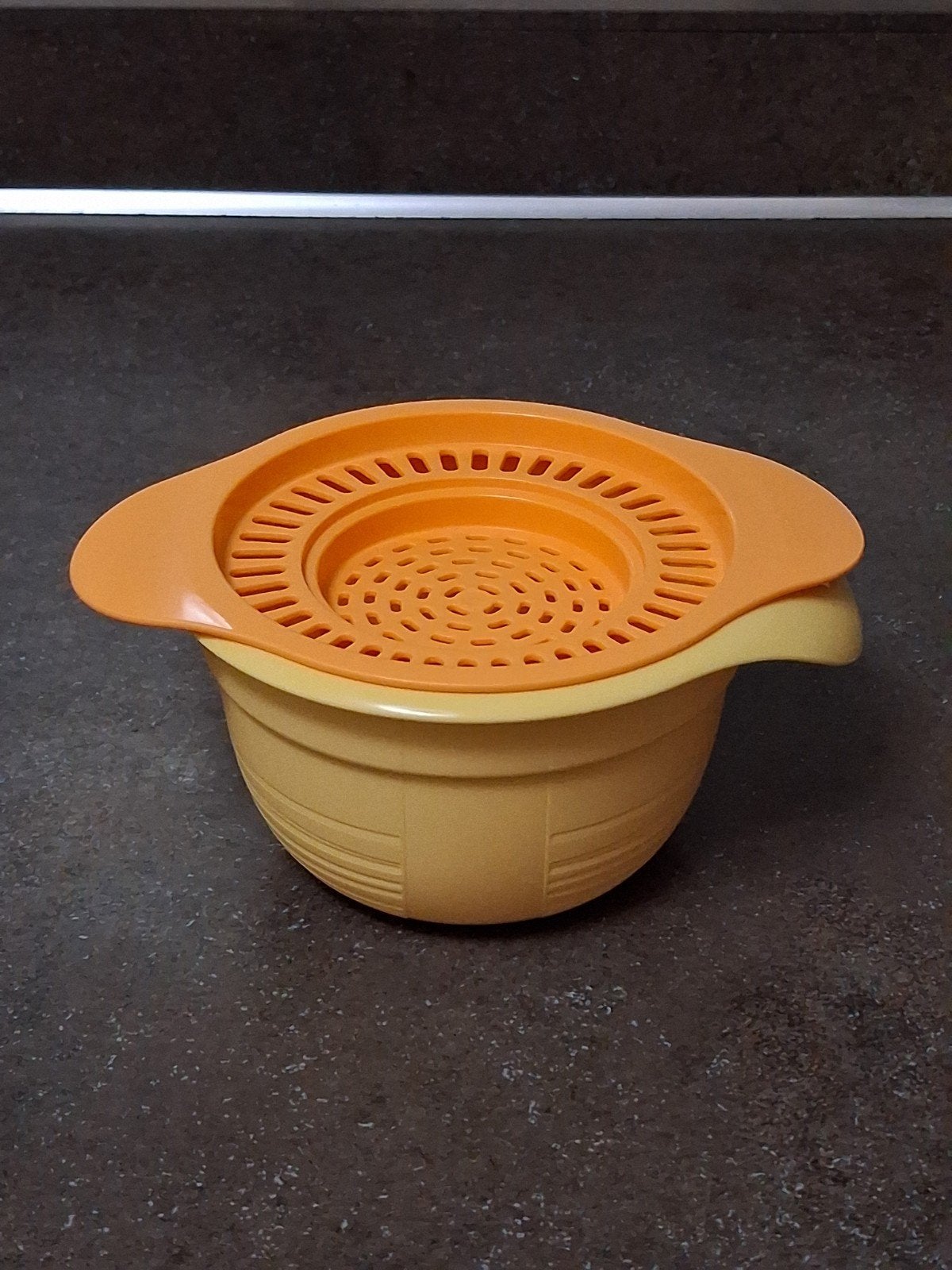 tupperware mini mixerkom met zeef 650 ml nieuw, Ophalen of Verzenden, Nieuw