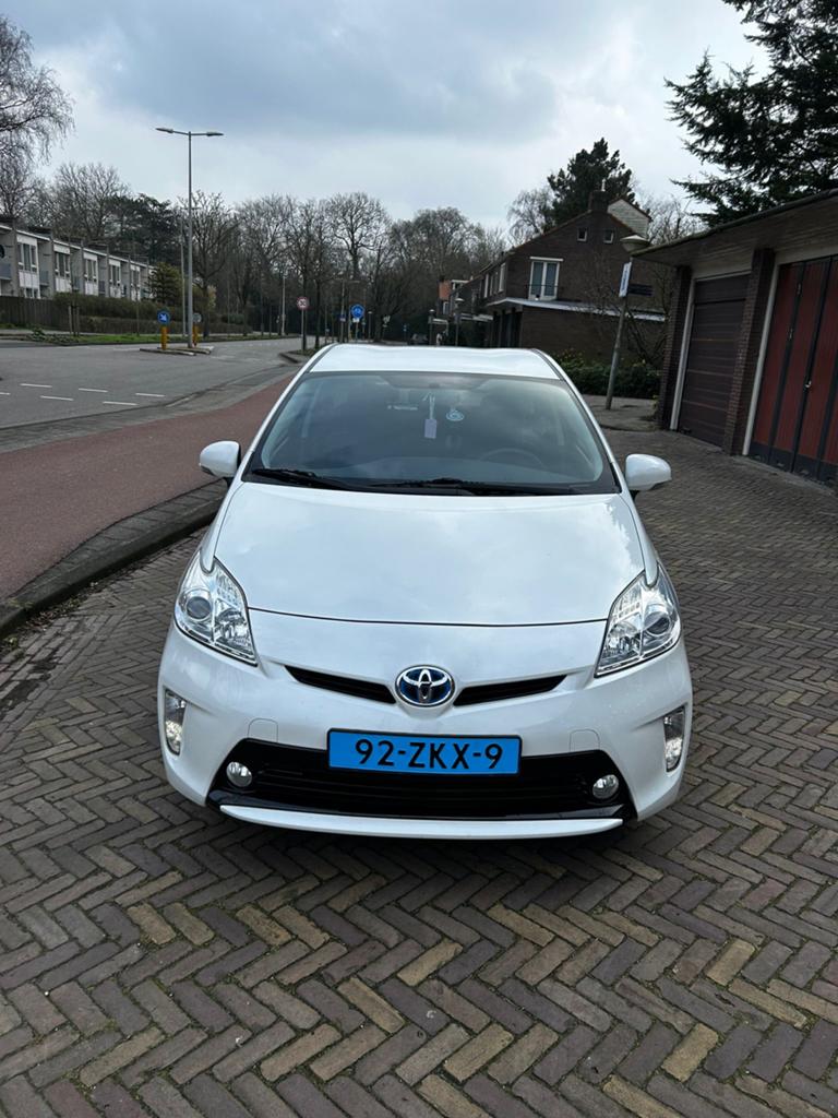 Toyota Prius 1.8 Full Hybrid, Auto's, 1340 kg, 4 cilinders, Wit, Origineel Nederlands