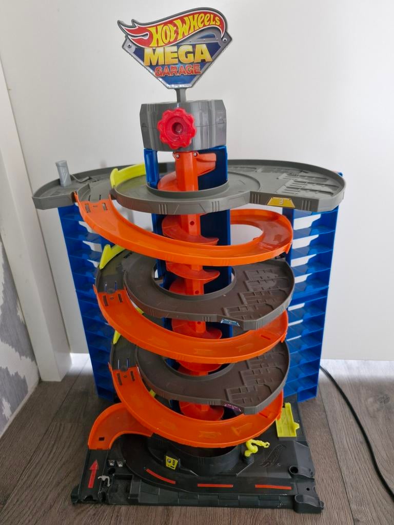 Hot Wheels Mega Garage, Ophalen, Gebruikt