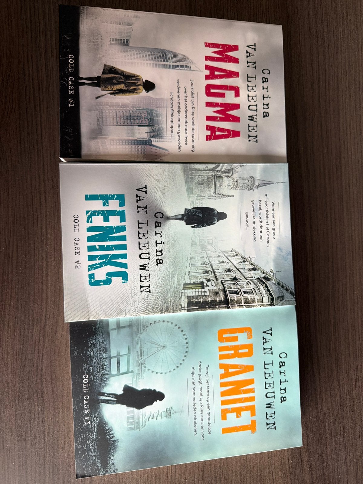Cold Case Trilogie Carina van Leeuwen (3 boeken), Boeken, Ophalen of Verzenden, Zo goed als nieuw