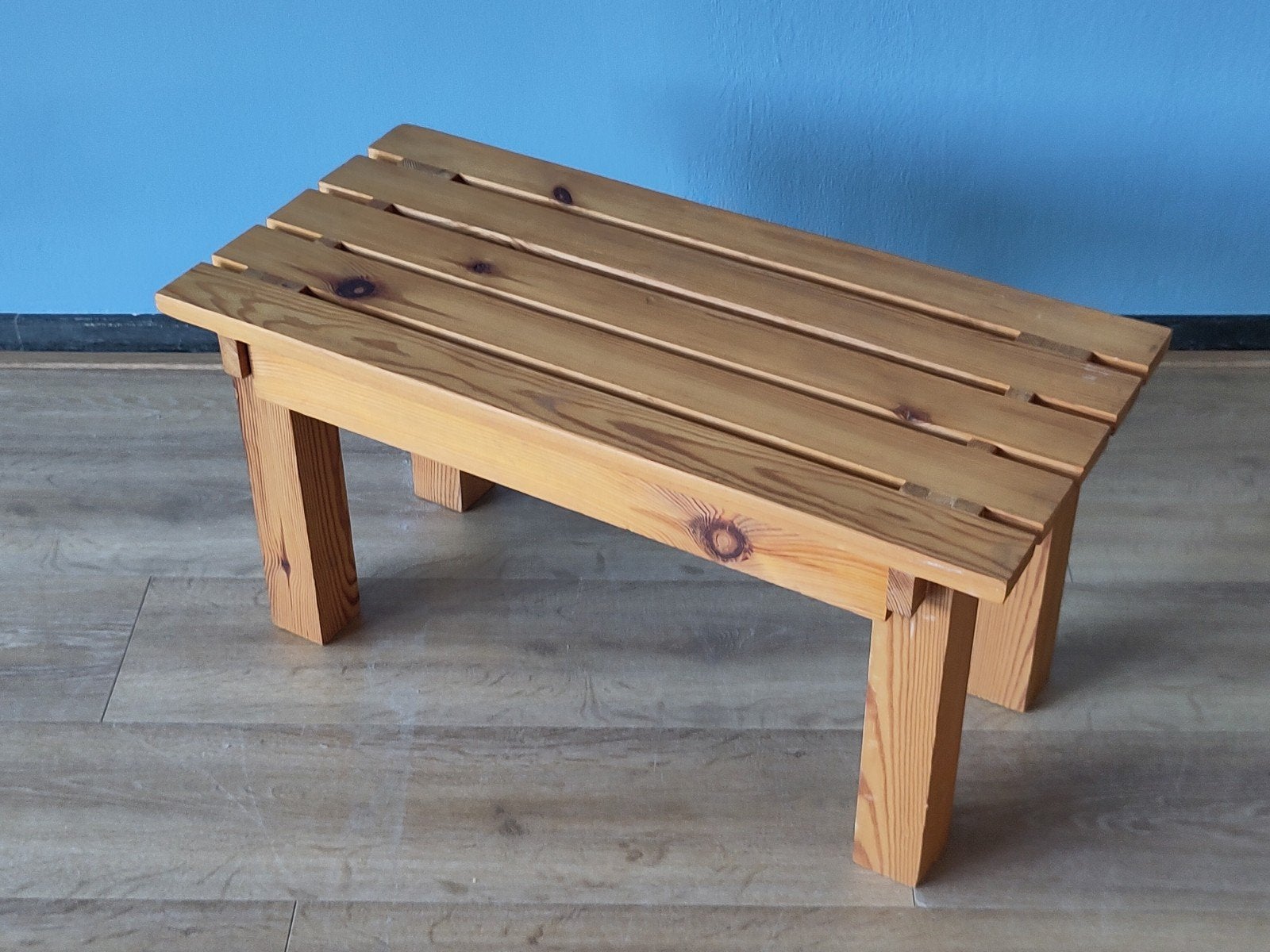 Vintage lattenbankje grenen hout tafeltje pine houten bankje, Gebruikt, 50 tot 100 cm, ., Ophalen of Verzenden