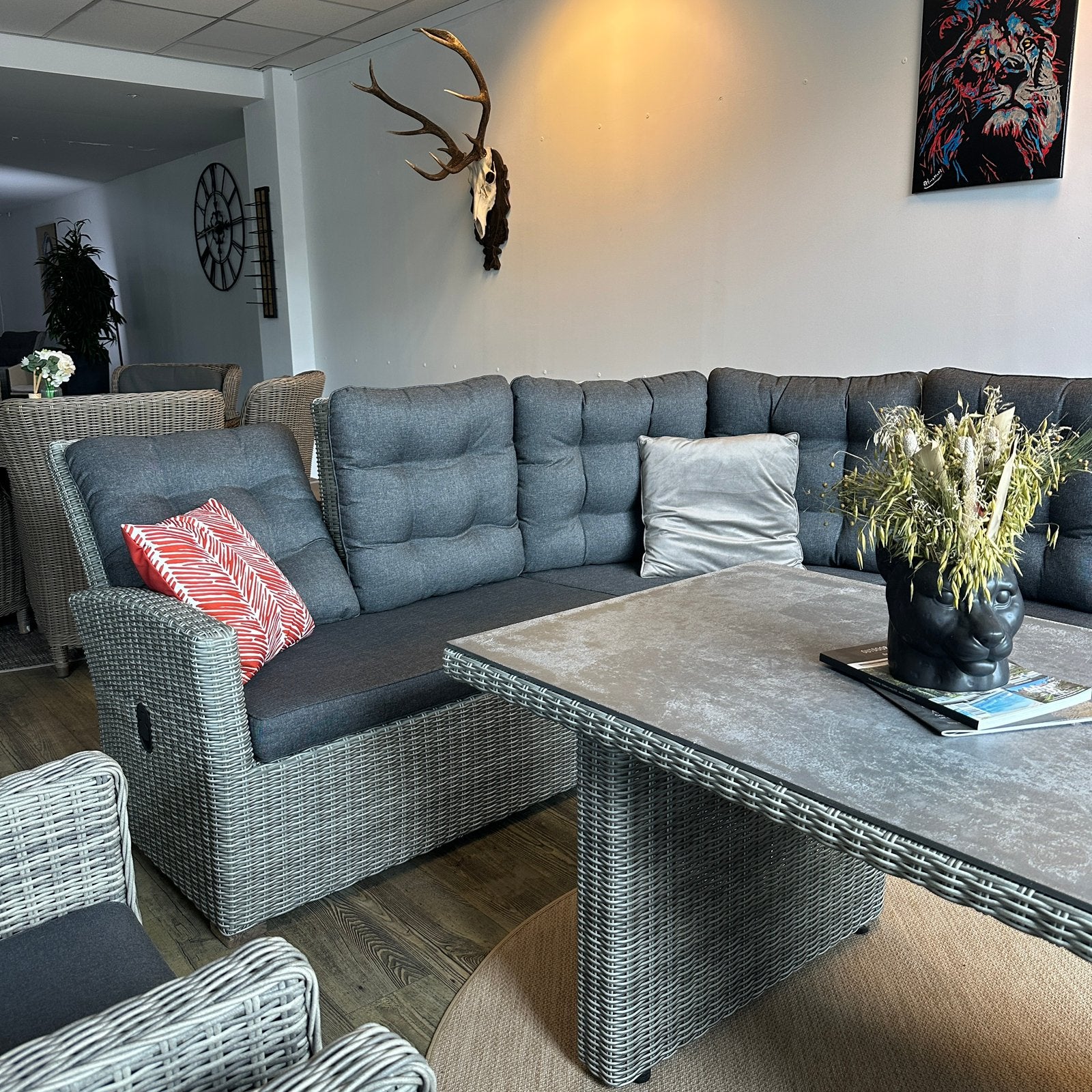 Luxe Wicker Loungeset / Tuinset + 2 Tuinstoelen/ TWV €2900,-, Verzenden, ., ZENQ, Zo goed als nieuw