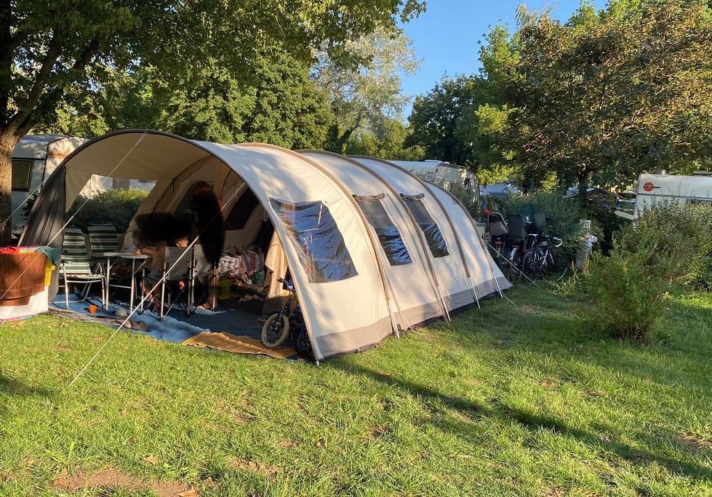 Ruime tent met 3 slaapcabines incl (optionele) kar, Ophalen, Gebruikt, Tot en met 6