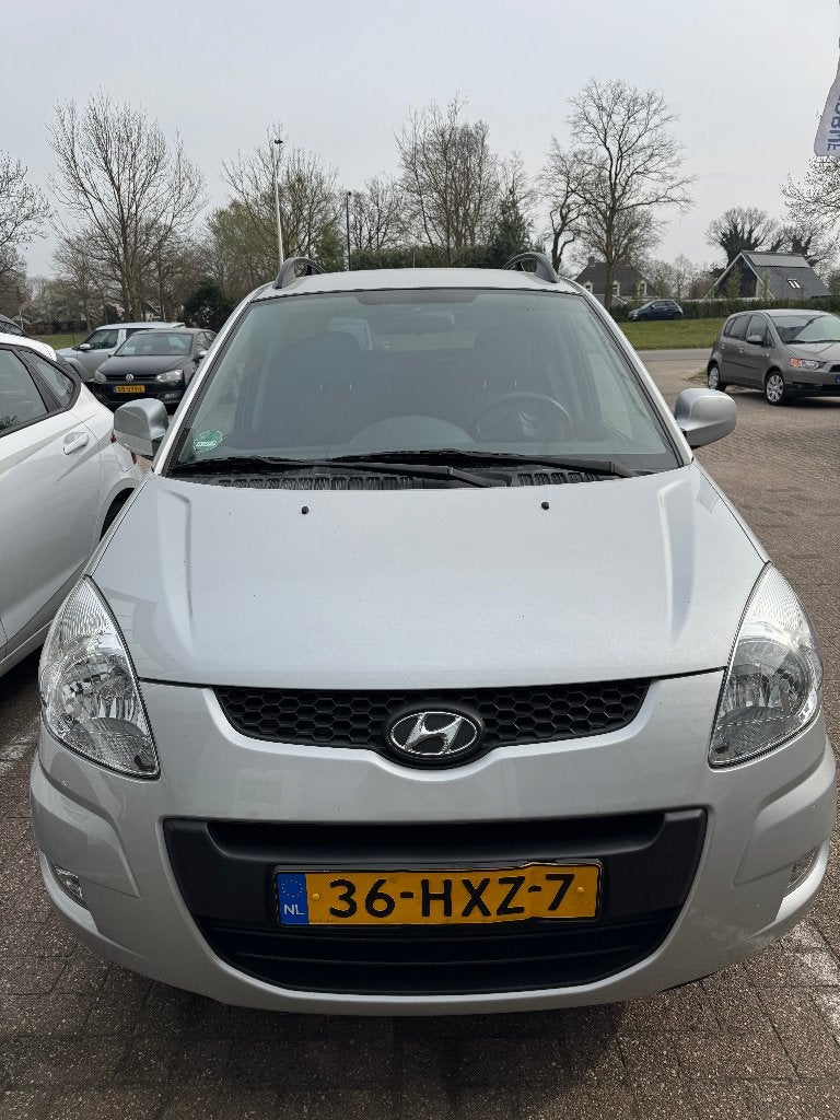 Hyundai Matrix 1.6 2009 Grijs, Auto's, Hyundai, Particulier, Matrix, Elektrische ramen, Radio, Trekhaak, Benzine, D, MPV, Handgeschakeld