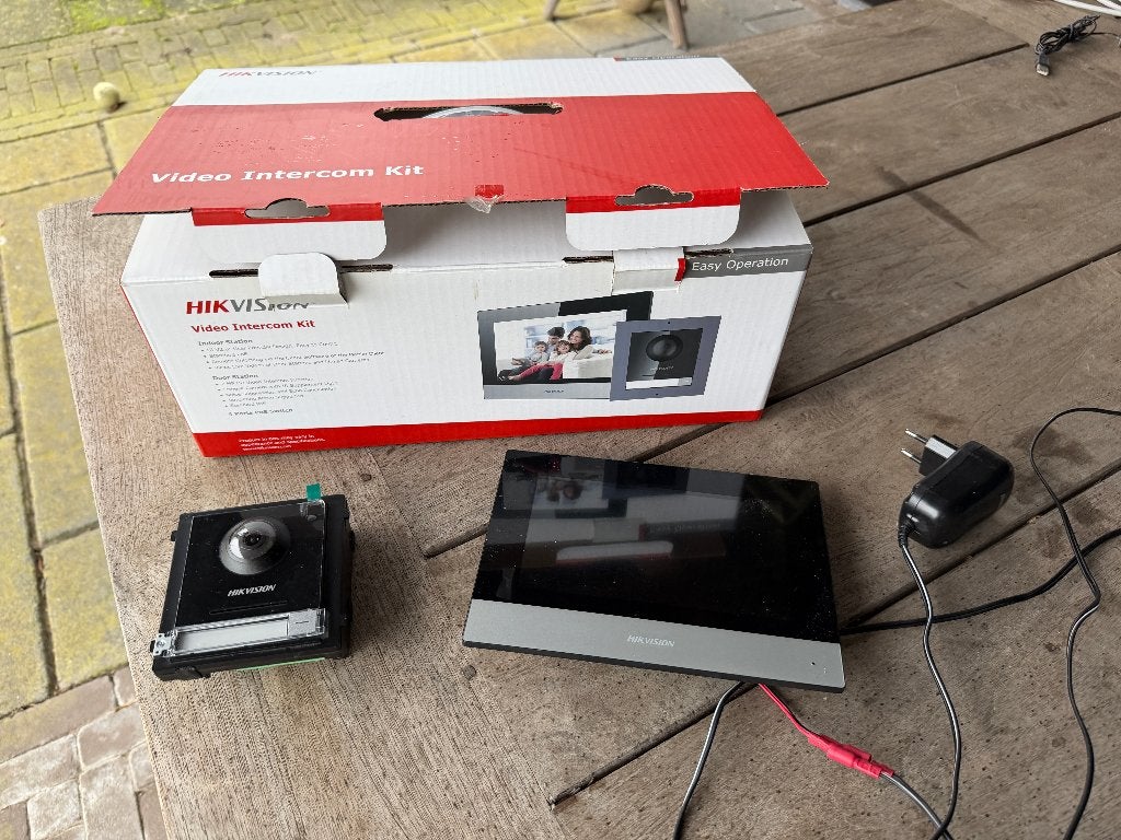 Hikvision Intercom en display, Ophalen, Bewegingsdetectiesensor, Nieuw, Bedraad